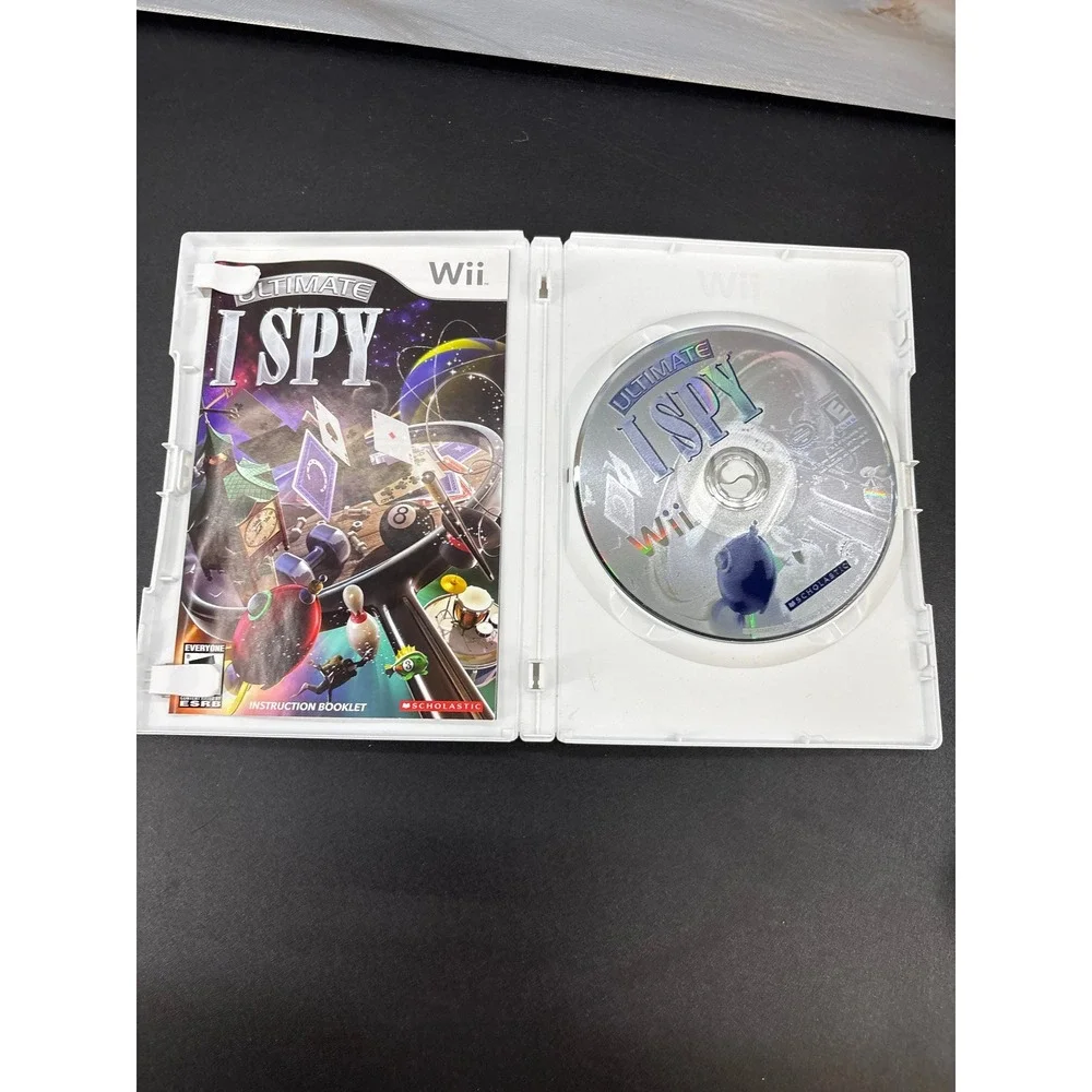 Ultimate I SPY Nintendo Wii Game Scholastic Search Find Play Complete CIB